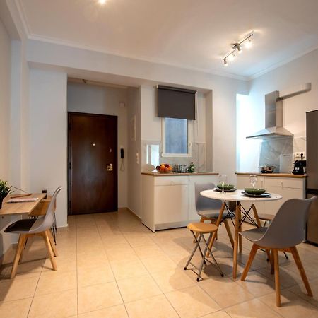 Spacious And Modern One Bedroom Apartment أثينا المظهر الخارجي الصورة